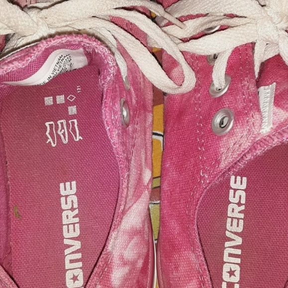 2 Tone Pink Converse Sneakers Sz  5 Mens 7 Womens - Picture 2 of 8